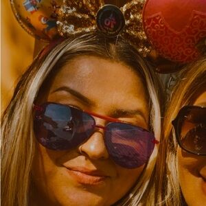 Meet your Posher, Rhiannon